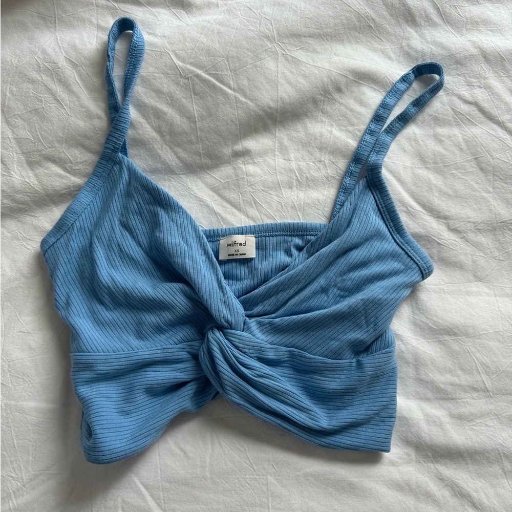WILFRED - BLUE TIE GOING OUT TOP